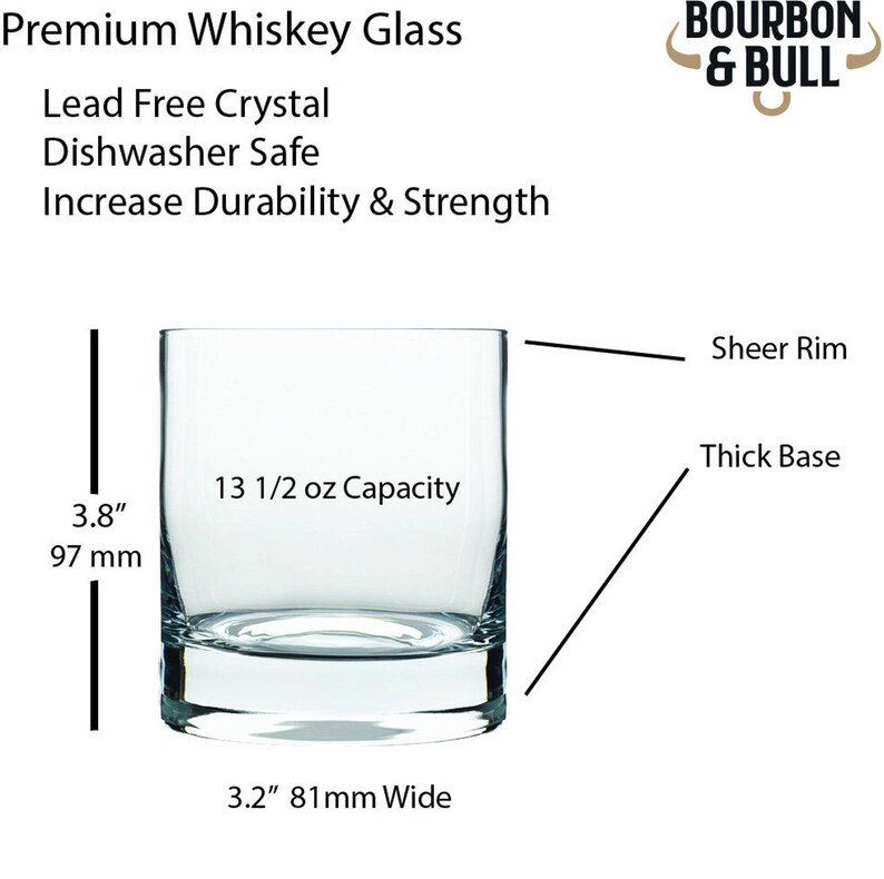 K&ouml;nnte beinhalten: Ein klares Whiskeyglas aus Kristall mit dickem Boden und d&uuml;nnem Rand. Es hat ein Fassungsverm&ouml;gen von 390 ml und ist 97 mm hoch und 81 mm breit. Das Glas ist bleifrei und sp&uuml;lmaschinenfest.