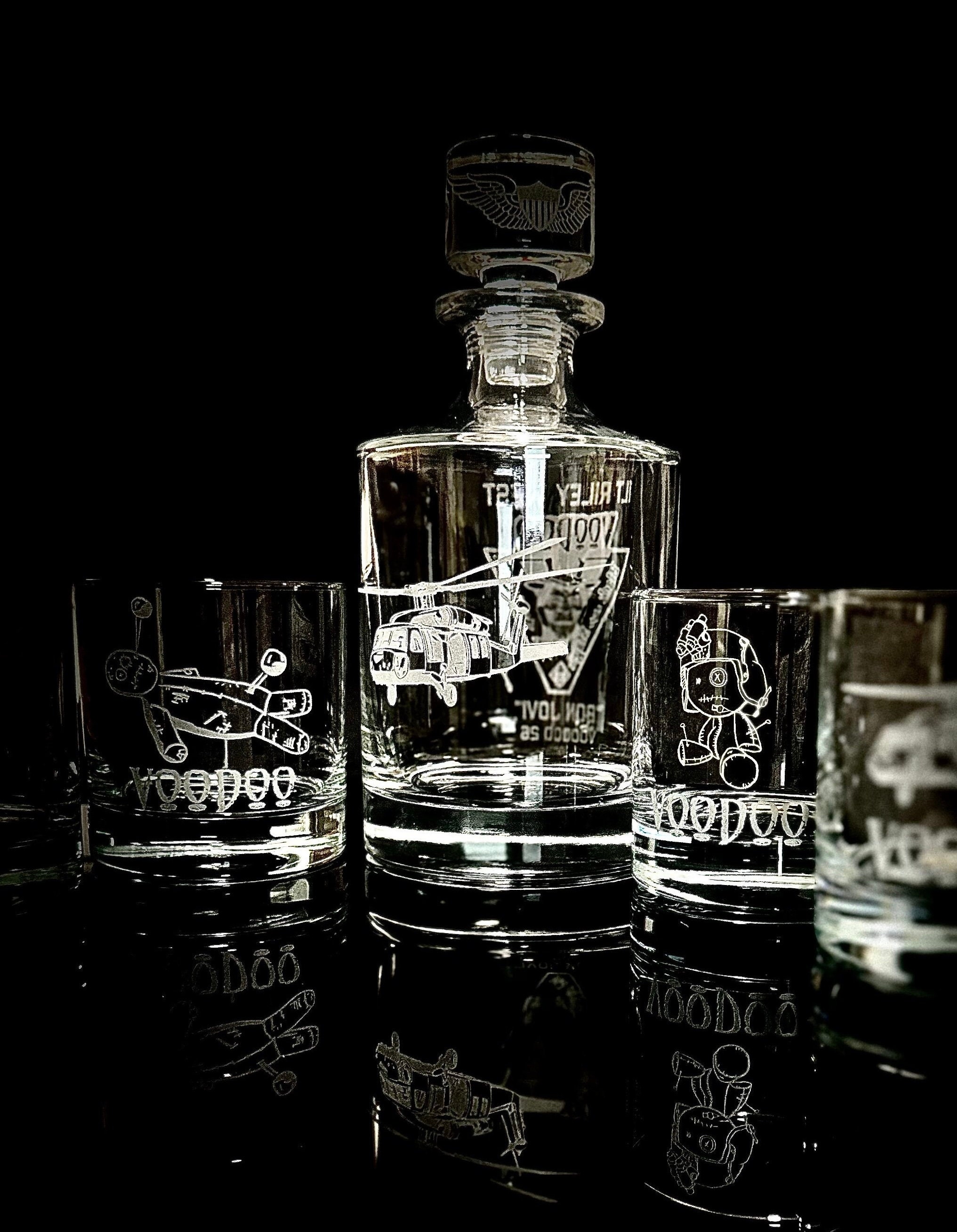 ヴィンテージ デカンタセット『ARMORS DECANTER SET』騎士 Nikka Vintage Brass Knight Armor Helmet Bar Decanter Set