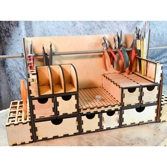 Organizador de escritorio de madera cortado con cajones Soporte