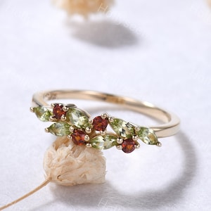 Marquise Peridot Garnet Yellow Gold Ring Vintage Green Red Gemstone Cluster Wedding Ring Dainty Birthstone Ring Anniversary Gift Women