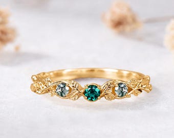 3 Stones Emerald Moss Agate Leaf Wedding Band Solid 14k Yellow Gold Nature Inspired Green Gemstones Twig Vine Branch Stackable Ring for Her