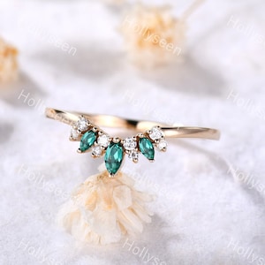 Marquise Emerald Curved Wedding Ring Band 14k Rose Gold Moissanite Stacking Ring Green Stone Ring Anniversary Ring Promise Ring for Women