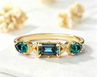 Baguette Alexandrite Gold Wedding Band Dainty Pear Cut Emerald 3 Stones Stackable Ring May and June Birthstone Ring Personalized Family Ring