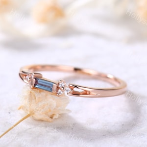 Baguette Eva Alexandrite Engagement Ring Vintage Dainty Moissanite Ring Unique Women Bridal Ring Sterling Silver Gemstone Promise Ring