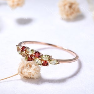 Vintage Marquise Peridot Garnet Engagement Ring 14k Rose Gold Cluster Birthstone Ring Antique Leaf Gemstone Ring Unique Women Bridal Ring