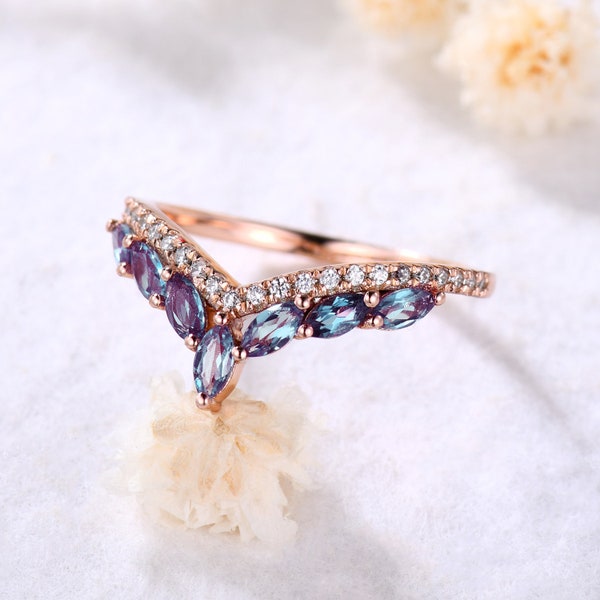 Marquise Alexandrite Wedding Band Rose Gold Moissanite Wedding Band Curved Wedding Band Ring Stacking Ring Promise Ring Anniversary Ring