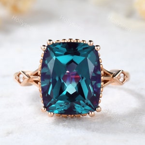 Vintage Alexandrite Ring Rose Gold Lab Alexandrite Engagement Ring Color Change Alexandrite Ring Sterling Silver Ring for Women Cushion cut