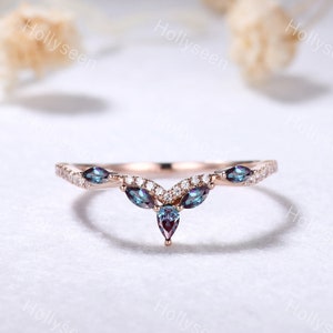 Vintage Alexandrite Curved Wedding Ring Band 14k Rose Gold Moissanite Engagement Ring Marquise Color Change Bridal Stackable Ring Silver