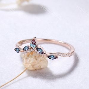 Vintage Alexandrite Curved Wedding Ring Band 14k Rose Gold Moissanite Engagement Ring Marquise Color Change Bridal Stackable Ring Silver