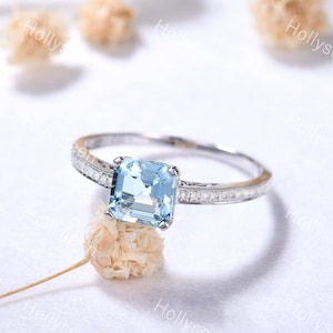 Vintage Asscher Cut Aquamarine Ring White Gold Dainty March Birthstone Engagement Ring Solitaire Blue Aquamarine Wedding Ring for Women