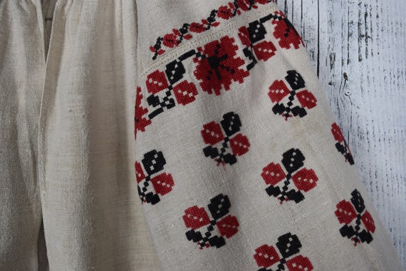 Vintage traditional Ukrainian embroidered shirt /… - image 5