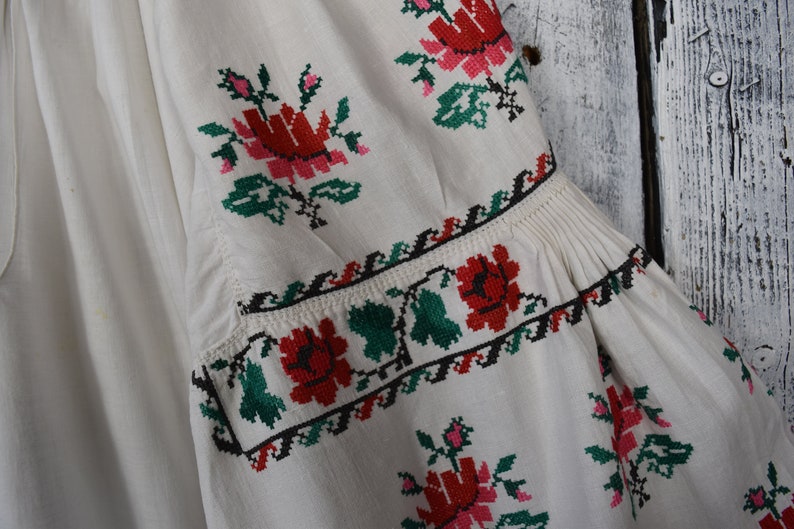 Vintage traditional Ukrainian embroidered shirt Vyshyvanka Handmade embroidered shirt Embroidered vintage folk women/'s shirt