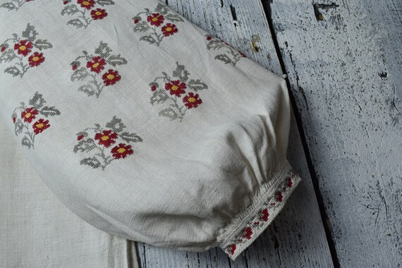 Vintage Ukrainian embroidered shirt / Vyshyvanka … - image 6