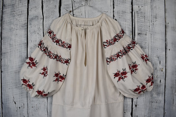 Vintage traditional Ukrainian embroidered shirt /