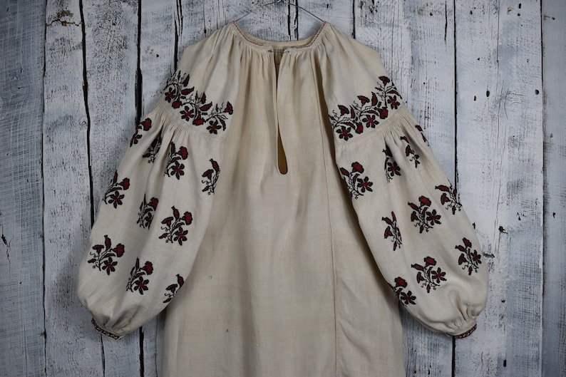 Vintage traditional Ukrainian embroidered shirt Vyshyvanka Handmade embroidered shirt Embroidered vintage folk women/'s shirt
