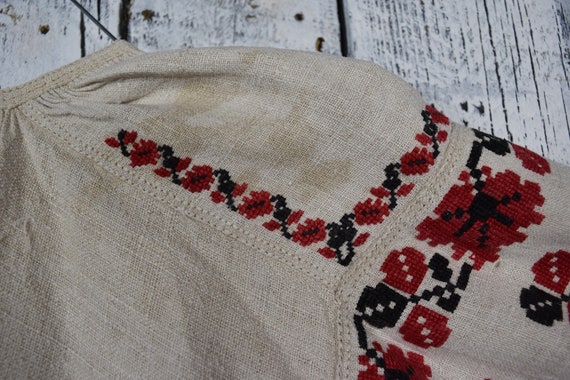 Vintage traditional Ukrainian embroidered shirt /… - image 9