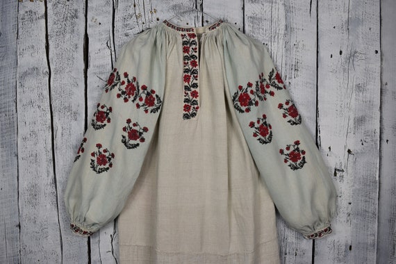 Vintage traditional Ukrainian embroidered shirt /… - image 1