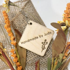 Etiqueta de produto personalizada para pendurar em sacolas personalizadas, chaveiro de madeira, etiquetas para presente, cartão de visita, grave qualquer nome, texto ou item, logotipo do produto