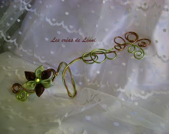 bracelet fil alu bicolore vert anis et marron, fleur