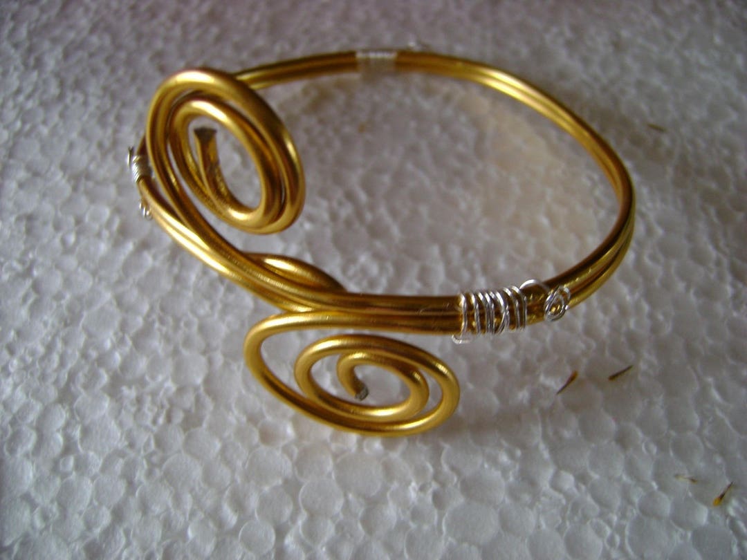 Bracelet Rétro Réglable Argent Et Or - Motif Mer Et Angelot - Occasion