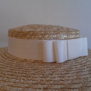 Canotier en paille naturelle pour la mariée, chapeau de mariage en paille, canotier à larges bords en paille naturelle pour la mariée. image 6