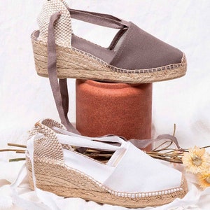 Summer jute espadrille, women's summer espadrille in jute and cotton canvas, with tied ribbons, sizes 37 to 40 EU.