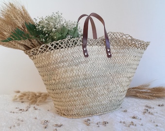 Straw summer tote bag, straw summer bag with short brown leather handles, straw beach bag, summer tote, size XL.