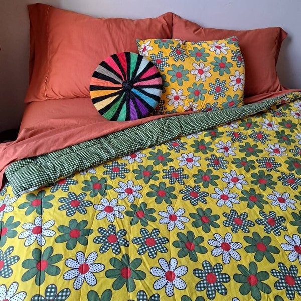 AMAZING 60s/70s Flower Power Sleeping Bag with Sack & Small PiIllow