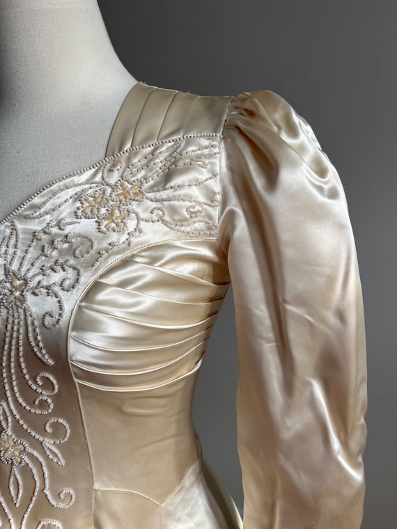 1940s Beaded Satin Wedding Gown - image 3