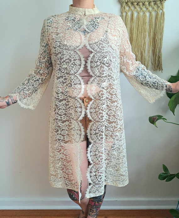 60s Scalloped Delicate Floral Lace Duster - image 2