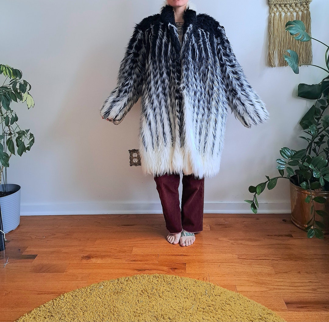 INCREDIBLE 80s/90s Black & White Faux Fur Queen Coat Etsy