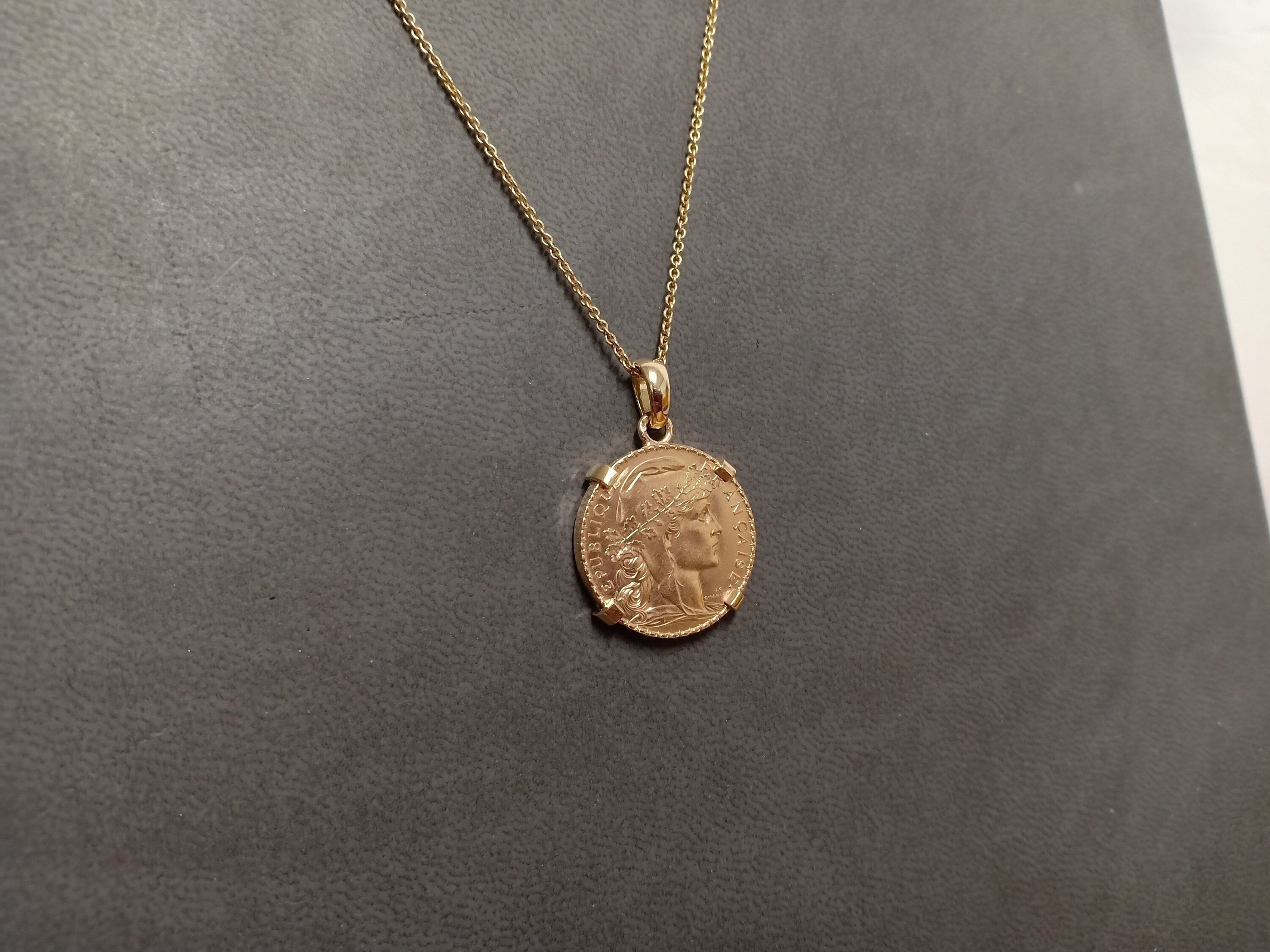 Pendentif Breloque Coq En Or 10 Carats - Poids 2.3g, Neuf Avec étiquettes, Fabriqué Aux USA - Cadeau Unisexe