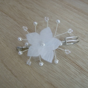Attachment/Raises Train/Brooch Jewel White/Crystal Pearly pearls Flower p dress Bridal/Wedding Oïana French Creation
