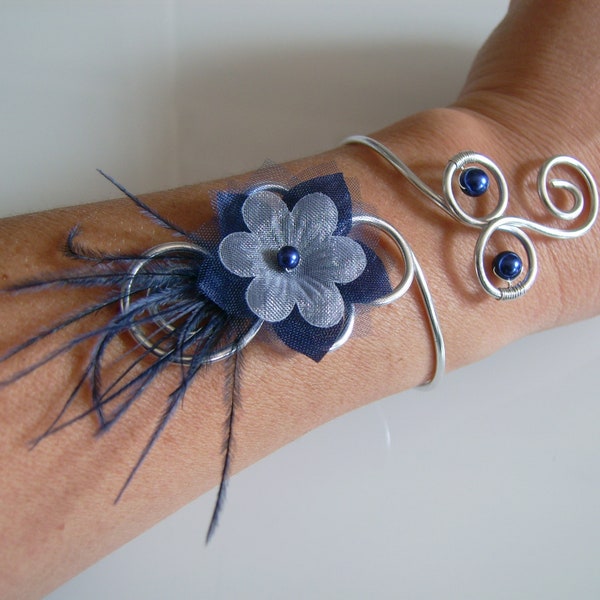 Bracelet Femme Original Bleu Marine Nuit Foncé/Blanc/Ivoire robe de Mariée/Mariage/Soirée/Cérémonie/Coktail Fleur plume perle pas cher