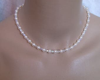 Collier Ivoire/Cristal pr robe de Mariée/Mariage/Soirée/Coktail, perles nacrées verre ( imitation perles culture) (petit prix pas cher)