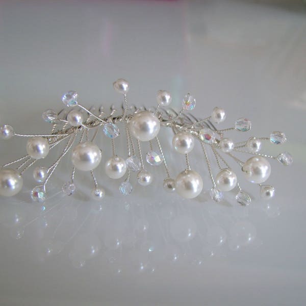 Accessoire de cheveux peigne Perles Mariée/Mariage/Cérémonie couleur Blanc/Cristal p robes, bijoux  original ( petit prix, pas cher)