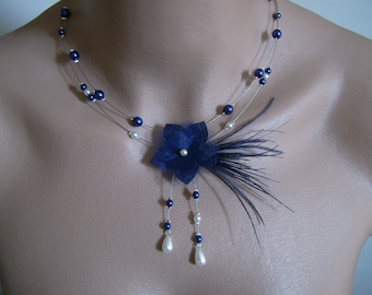 Collier Original Bleu Marine foncé/Blanc Ivoire p Robe de Mariée/Mariage/Soirée/Cérémonie/Coktail Fleur Plumes Perles pas cher