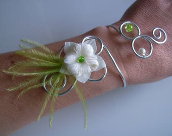 Bracelet Original Vert Anis/Pomme/Ivoire/Argenté  pr robe de Mariée/Mariage/Soirée/Cérémonie/Coktail Fleurs Plumes perles Alu aluminium