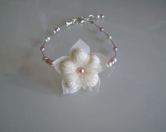 Bracelet original Rose pâle clair/Ivoire p robe de Mariéé/Mariage/Soirée/Cérémonie/Coktail perle fleur perles nacrées (petit prix pas cher)