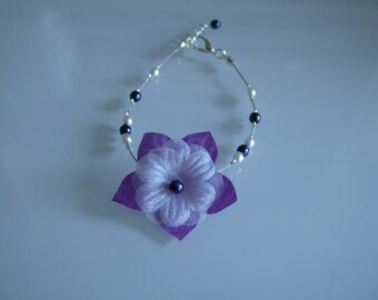 Bracelet enfant fille ou femme Blanc/Violet foncé/Prune p robe de Mariée/Mariage/Soirée/Cérémonie perles verre fleur ( pas cher petit prix)