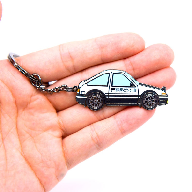 AE86 Hachiroku Trueno Corolla GTS Initial D Takumi Fujiwara Metal Enamel Keychain Car Racing Anime