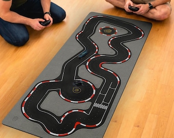 Tapete de circuito Grand Prix Esses para coches Micro RC y Diecast a escala 1:64 y 1/76 / Microfibra afelpada de 61 x 173 cm, base de goma, correa de transporte.