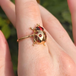 Bague coccinelle en or • Bijoux nature grenat