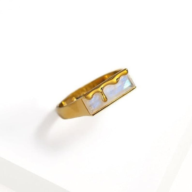 Dripping Gemstone Ring