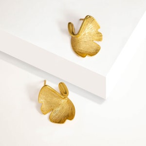 Sweet Ginkgo Stud Earrings