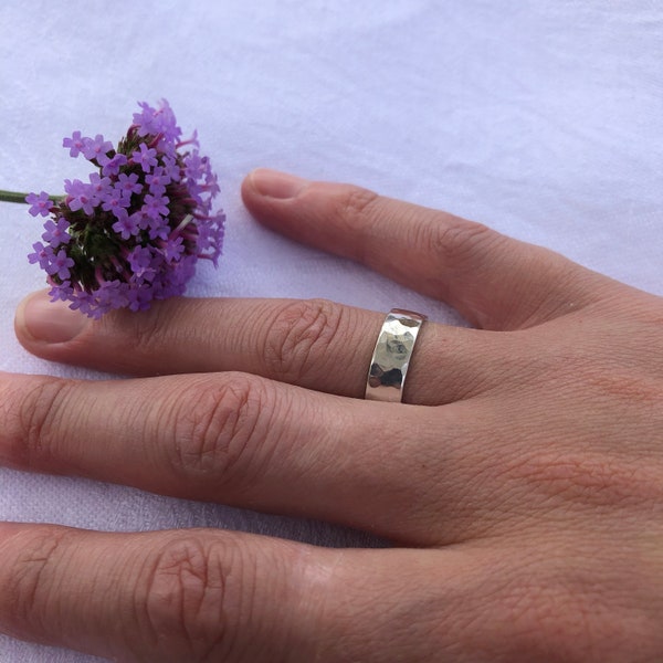 Personalised Sterling Silver 925 Ring - Ethical Solid Silver, Engraved & Hammered Design, Perfect for Mothers Day Gift, Promise Ring