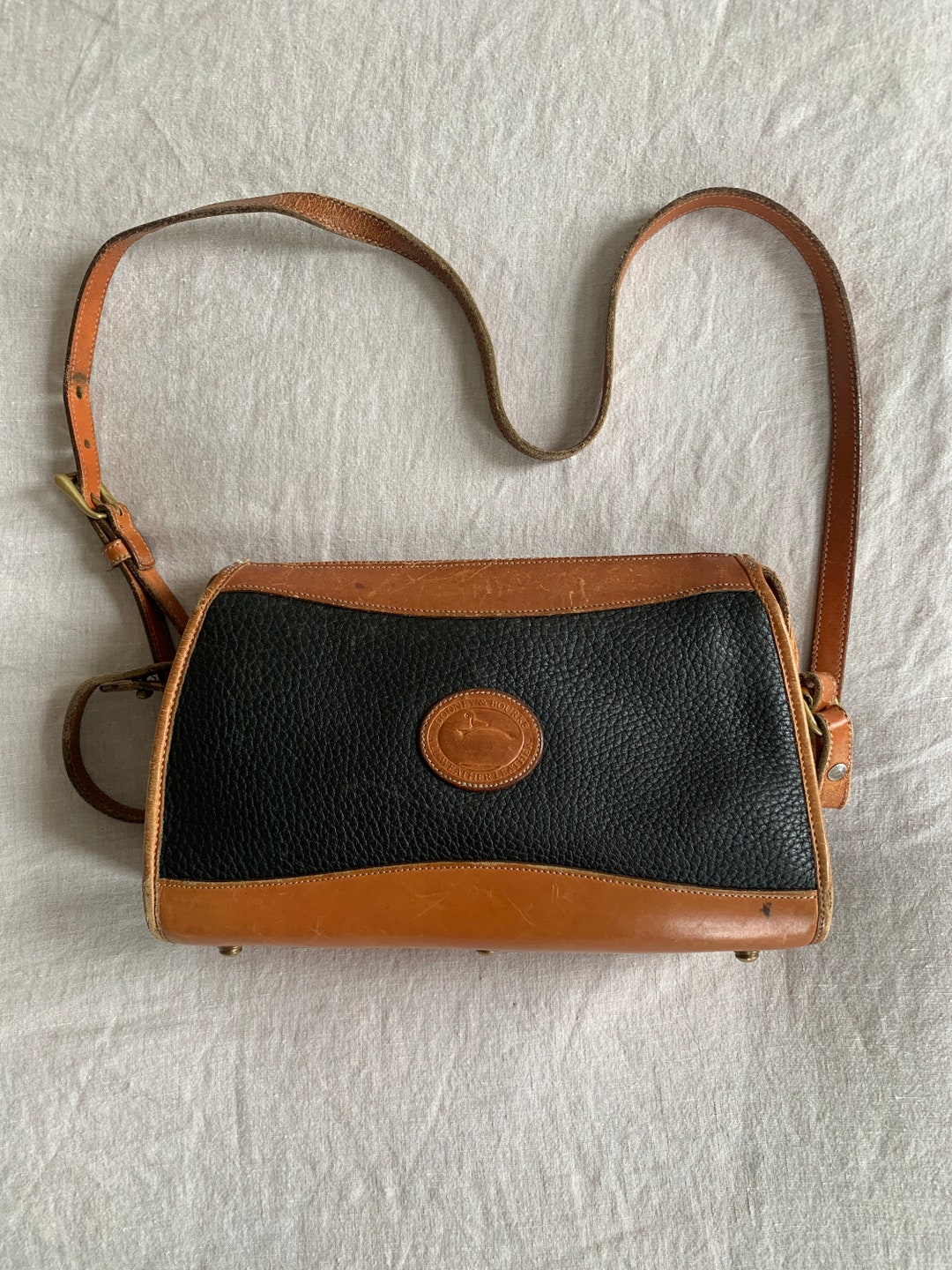 Vintage Classic Black and Tan Dooney and Bourke Crossbody 