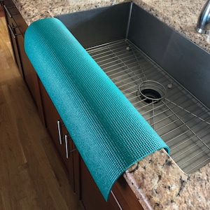 Forest Green Kitchen SINK EDGE GUARD, Granite Guard, Chipping, Countertop Mat, Drip Catcher, Water Splash Guard, 13.5 in (W) x 23 in (L)