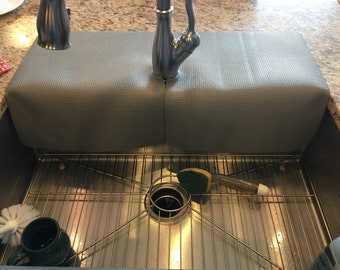 Farmhouse Single Sink Faucet Guard, Protects Sink and Counters from Water Damage and Chipping