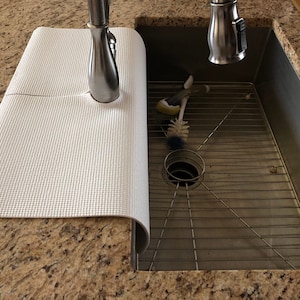 White, FAUCET SPLASH GUARD, Drip Catcher, Kitchen Sink Protector, Prevent Granite Countertop Damage, 17 in W x 23 in L, patent approved